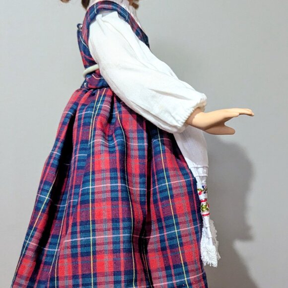 Dianne Effner Porcelain Doll – 1996P – Handcrafted Collectible in Plaid Dress - Picture 2 of 5